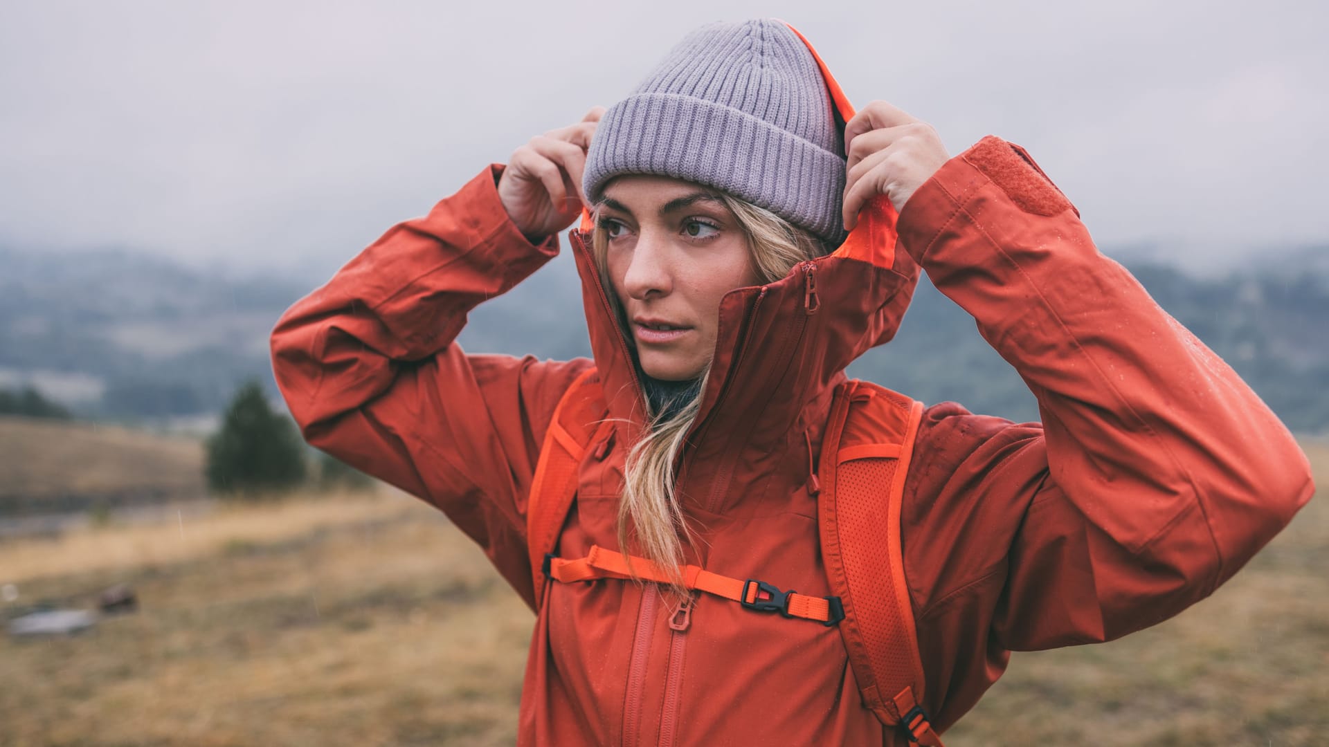 Fjallraven Exporteren Winkel -Fjallraven Exporteren Winkel eine damen outdoorjacke bietet optimalen schutz gegen regen und starken wind sodass sie fuer jedes wetter bestens gewappnet sind symbolbild